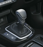 Kia Seltos premium gear knob with ergonomic and modern interior design